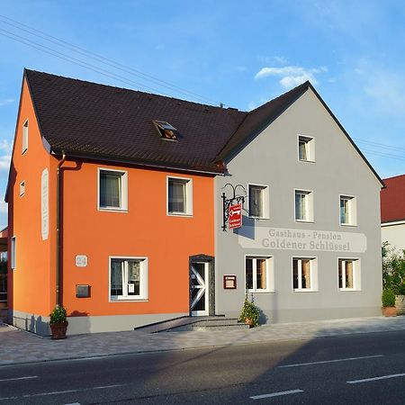 Goldener Schlussel Mit Gastehaus Sina Hotel Noerdlingen Exterior photo